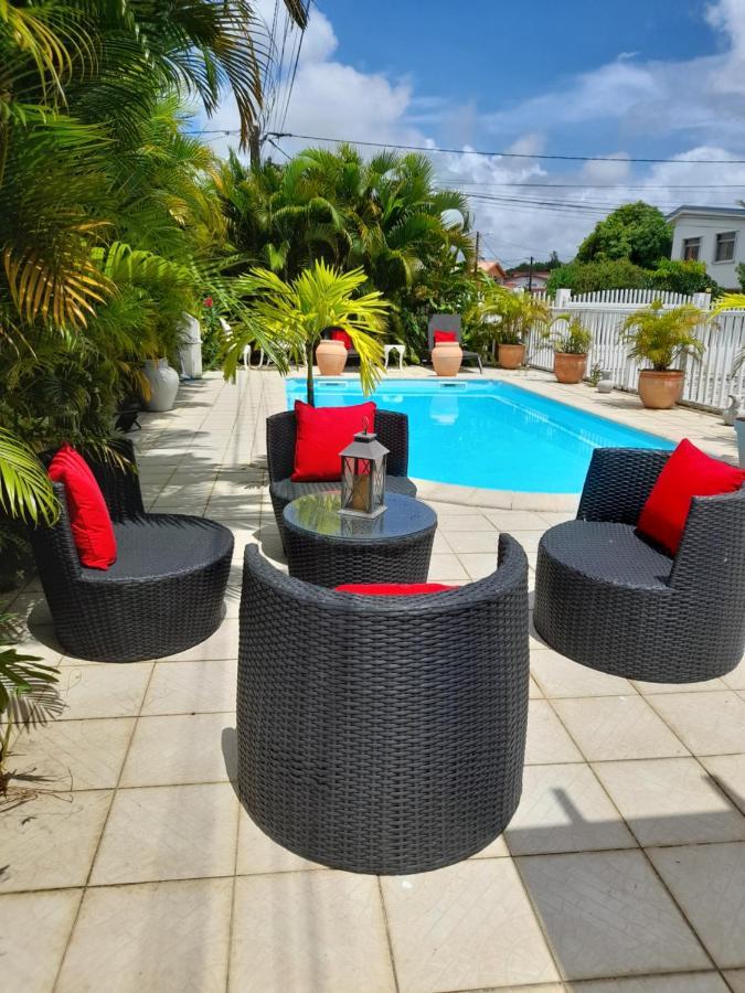 Apartamento Coquet F2 Climatise Avec Piscine Au Lamentin Le Lamentin Exterior foto